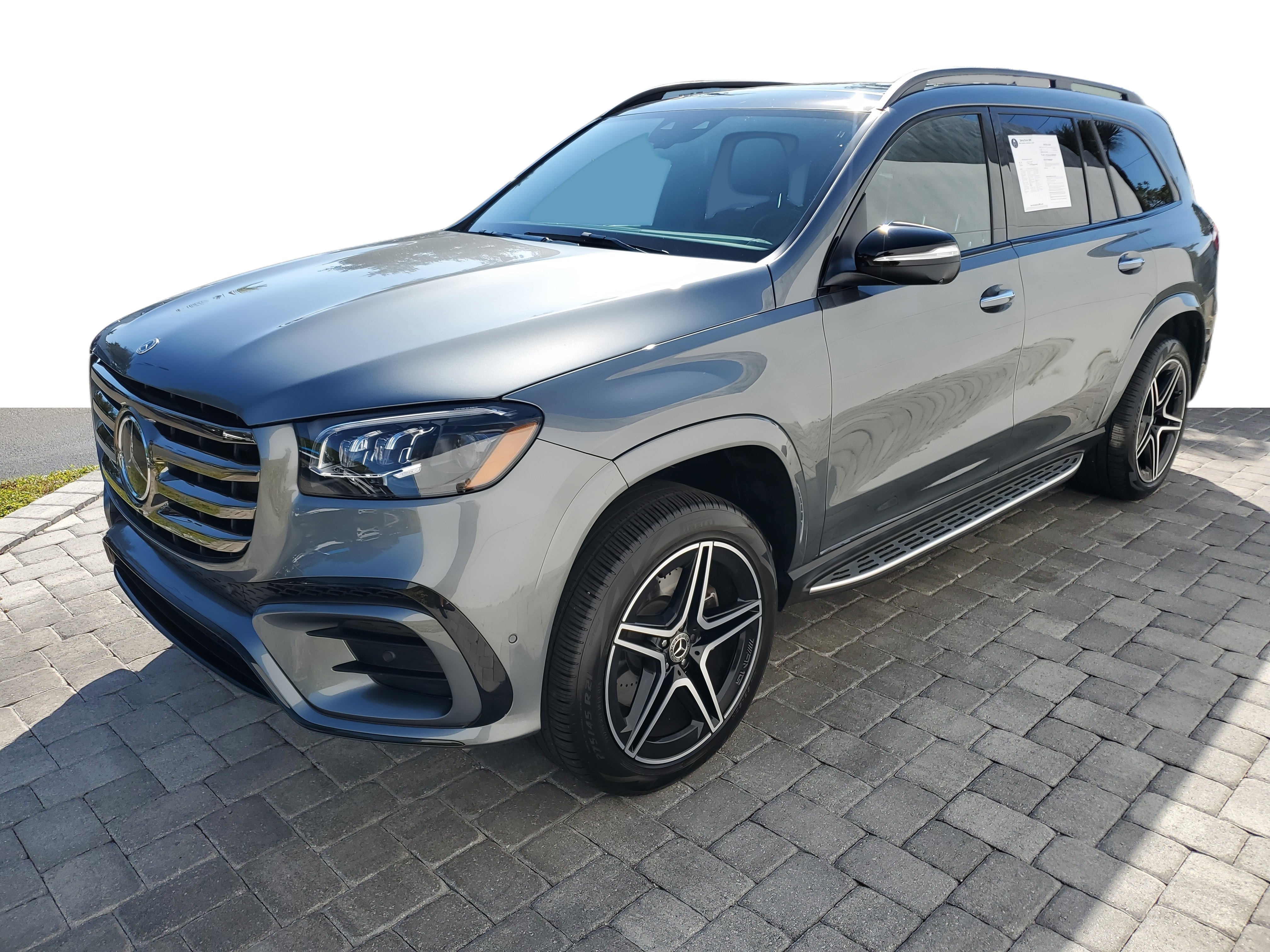 Used 2024 Mercedes-Benz GLS 450 4MATIC image 3