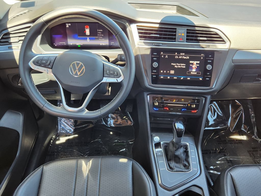 Used 2023 Volkswagen Tiguan SE FWD video 2