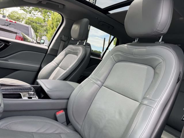 Used 2020 Lincoln Aviator Reserve w/ Equipment Group 201A RWD image 10