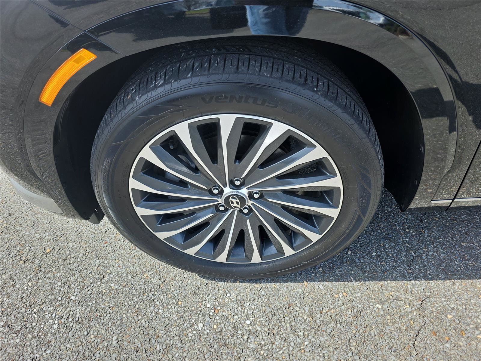 Used 2024 Hyundai Palisade Calligraphy image 12