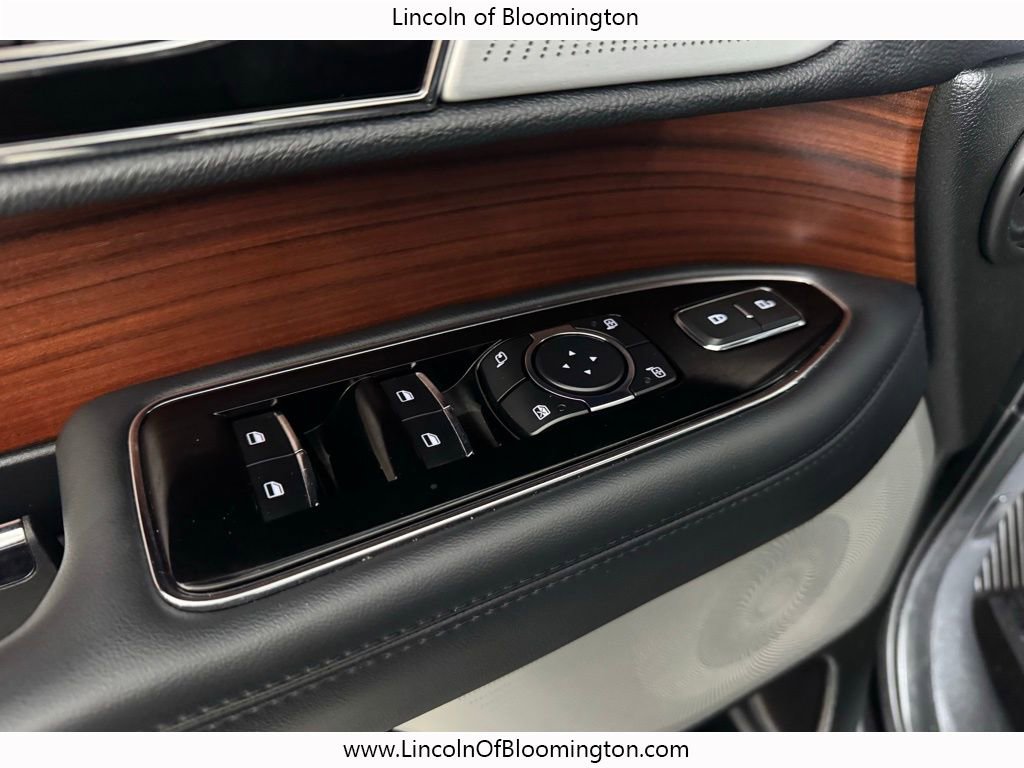 Certified 2023 Lincoln Navigator L Reserve w/ Equipment Group 201A image 21