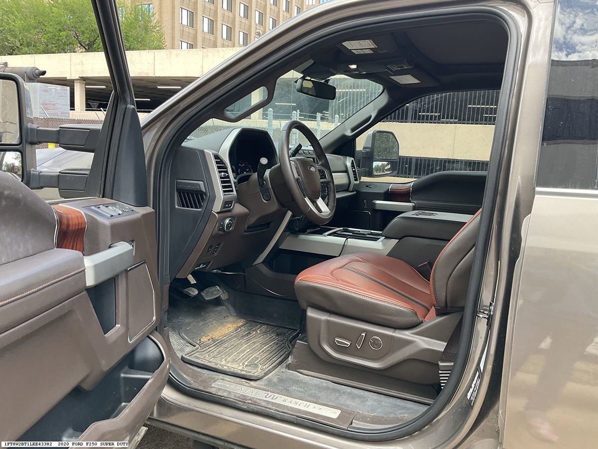 Used 2020 Ford F250 King Ranch w/ King Ranch Ultimate Package image 11