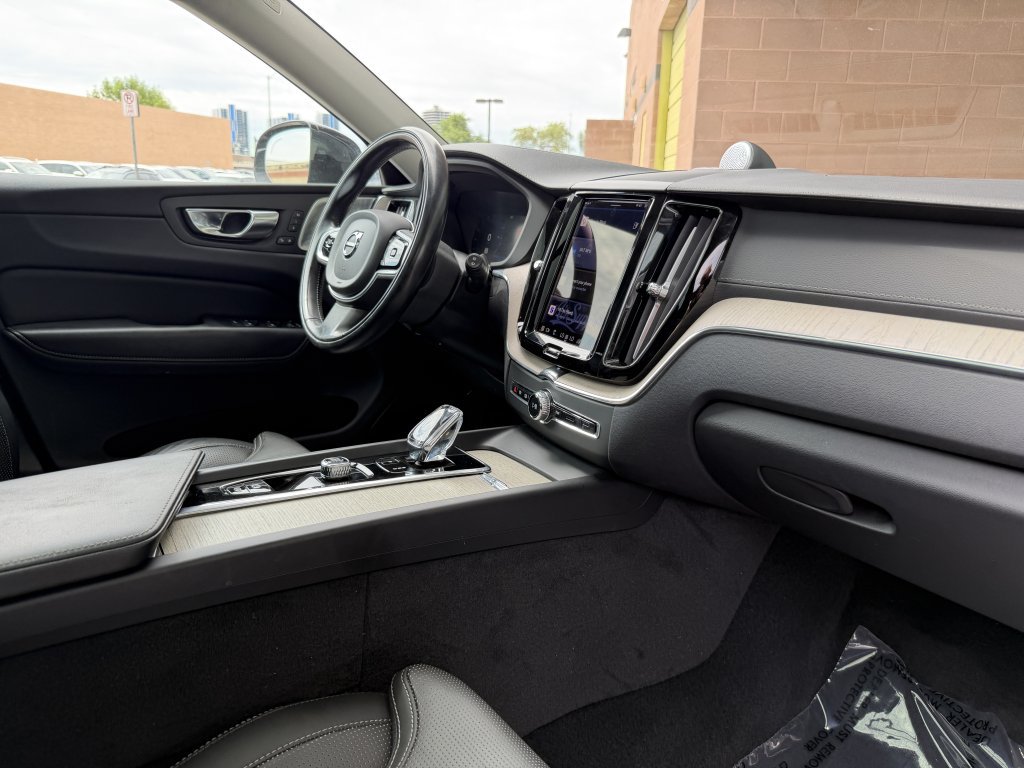 Used 2022 Volvo XC60 T8 Inscription w/ Advanced Package AWD/4WD image 42