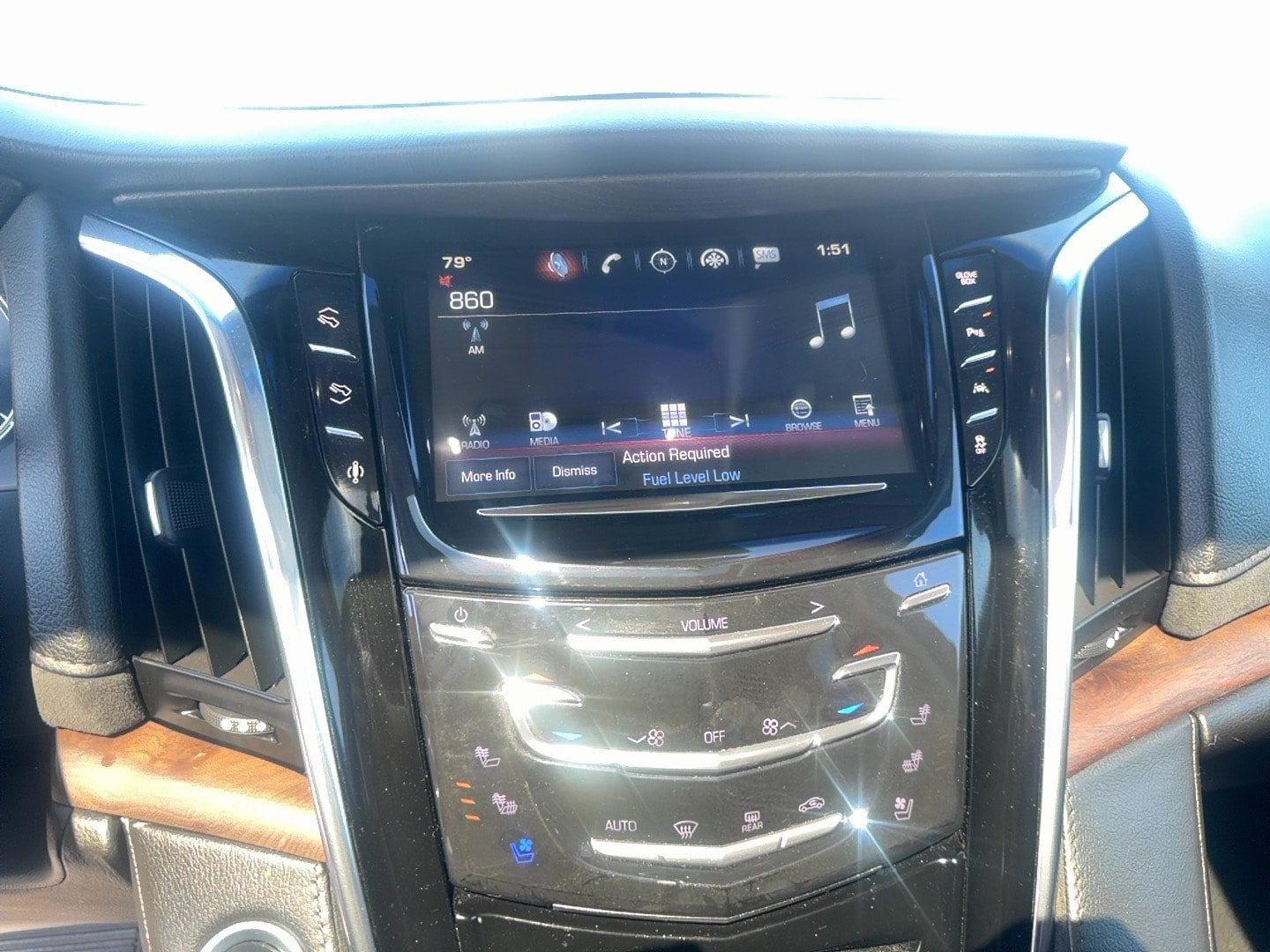 Used 2016 Cadillac Escalade Luxury AWD/4WD image 24