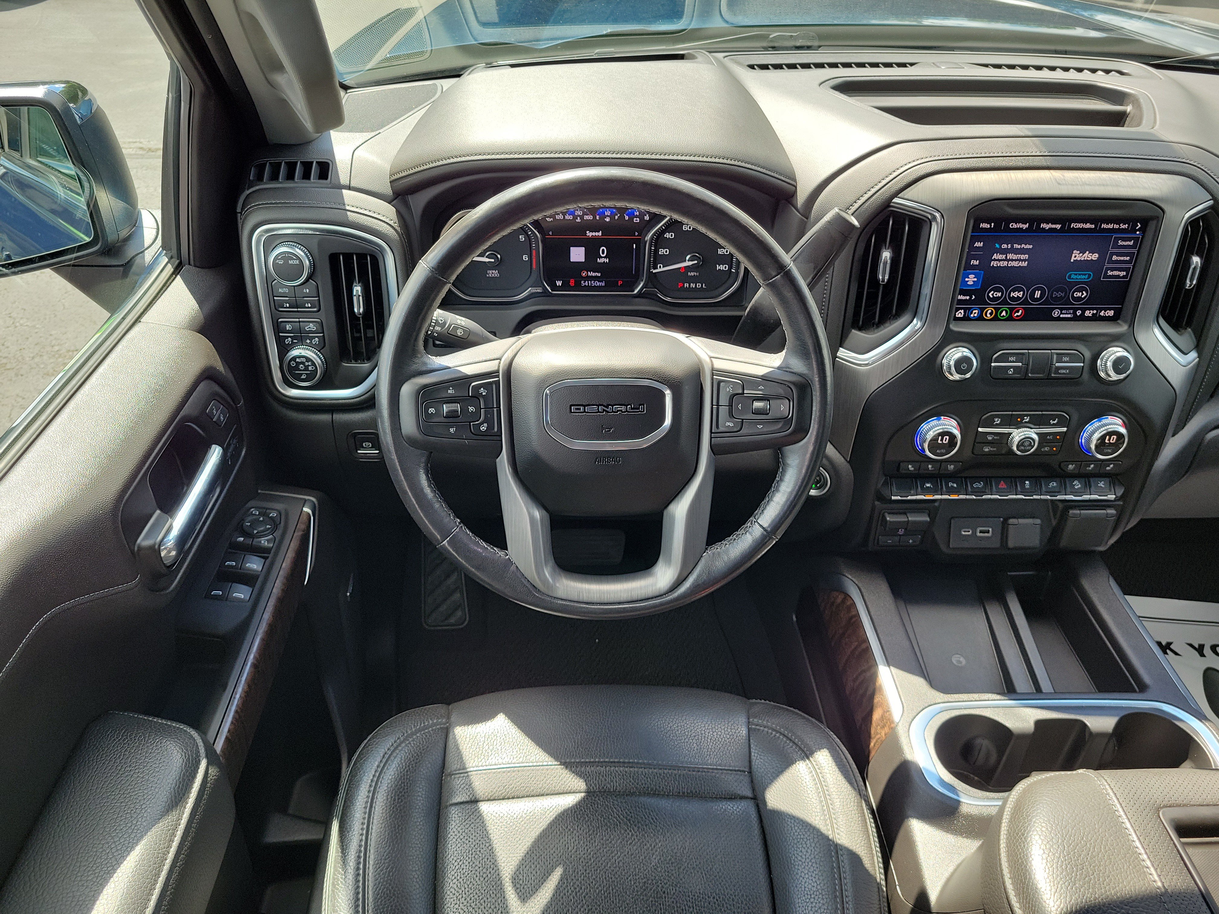 Used 2022 GMC Sierra 1500 Denali w/ Denali Reserve Package AWD/4WD image 10