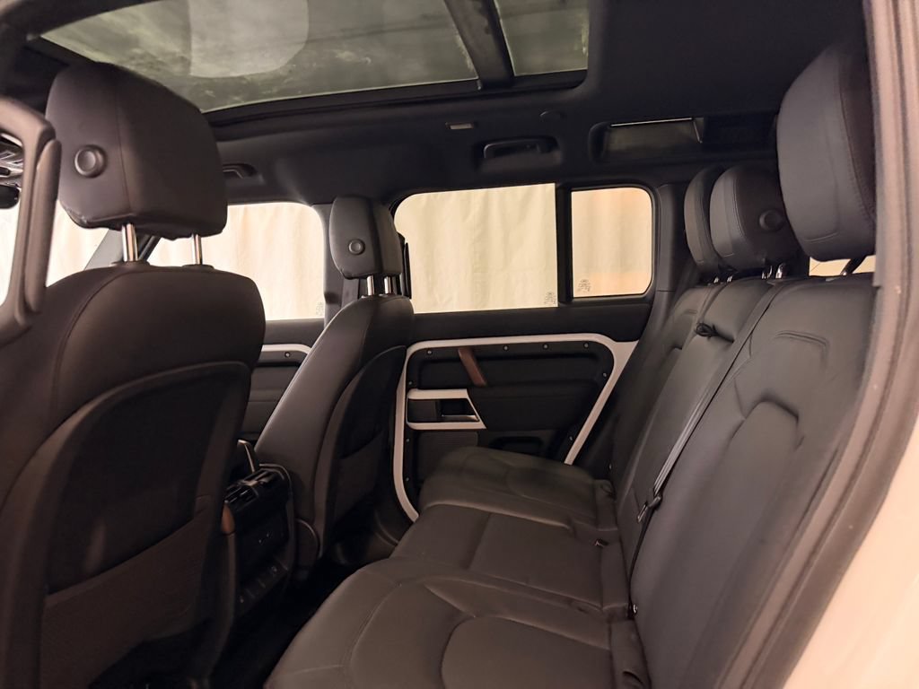 Used 2023 Land Rover Defender 110 S AWD/4WD image 24