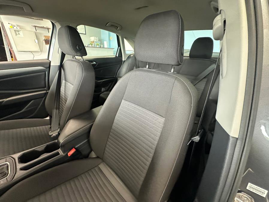Used 2024 Volkswagen Jetta S FWD image 19