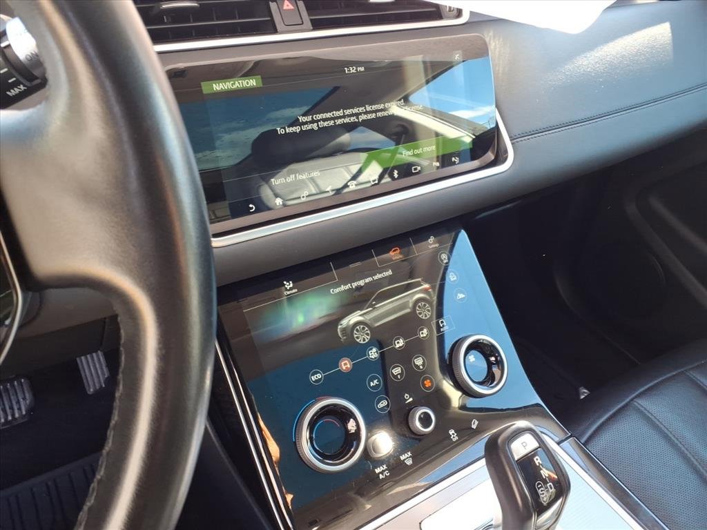 Used 2020 Land Rover Range Rover Evoque SE image 13