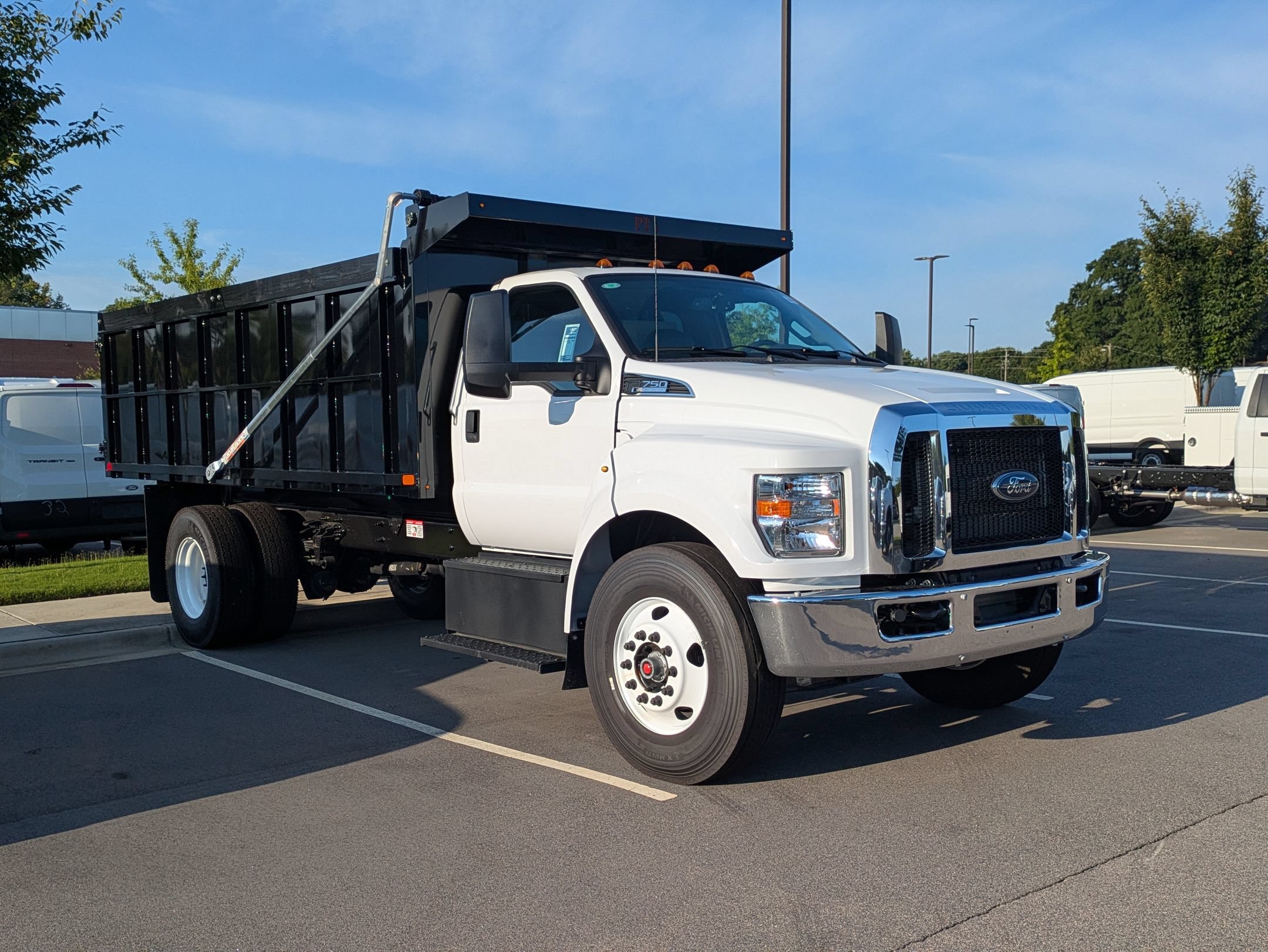 New 2027 Ford F750 2WD Regular Cab Super Duty image 2