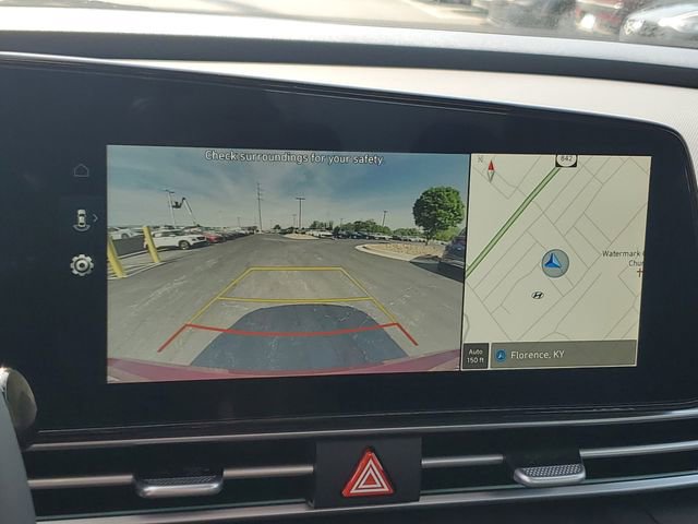 Certified 2025 Hyundai Elantra SEL FWD image 24