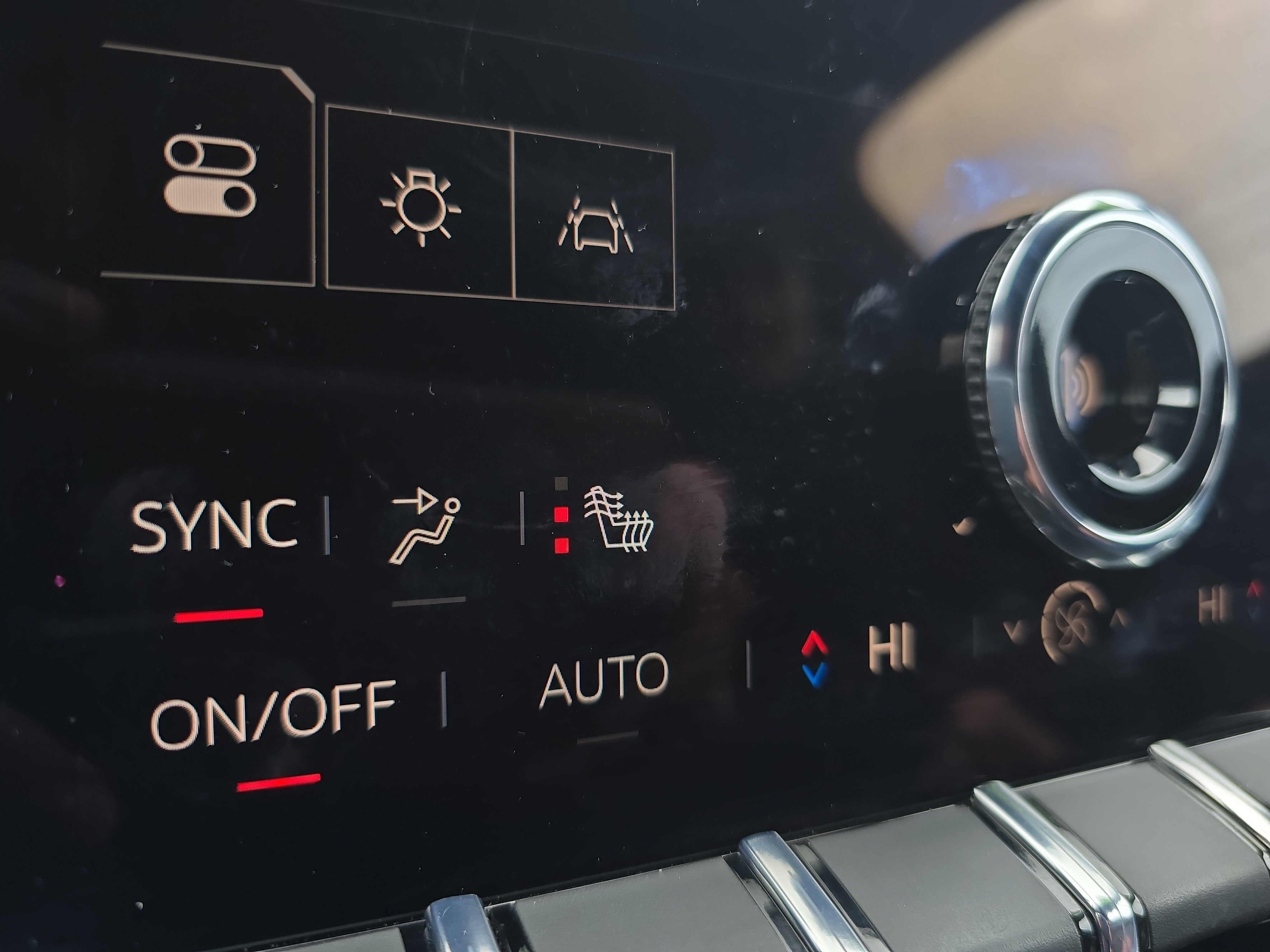 Used 2025 GMC Acadia Elevation w/ Elevation Premium Package image 29