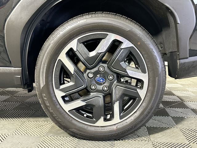 Used 2025 Subaru Forester Limited image 33