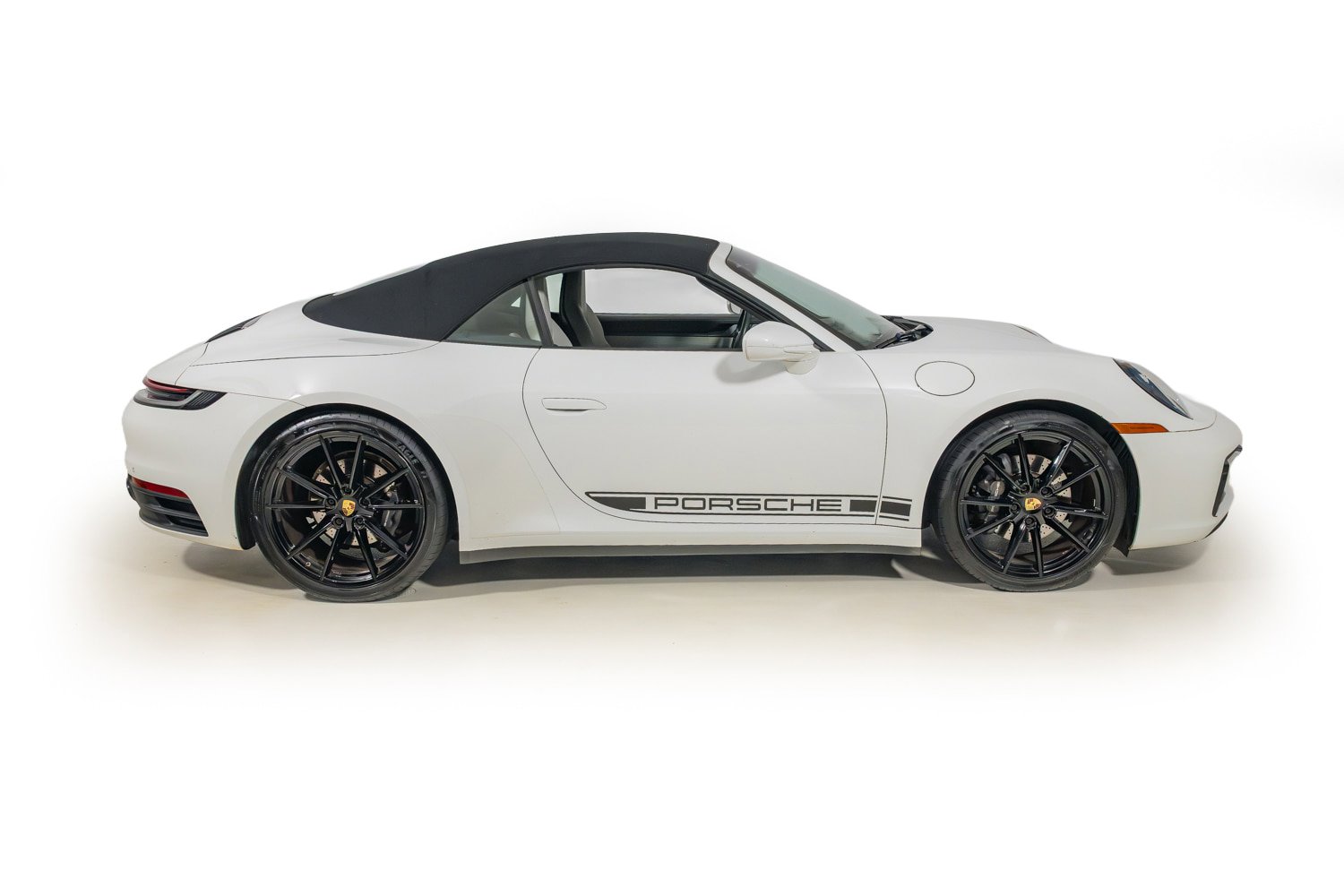 Used 2022 Porsche 911 Carrera RWD image 19