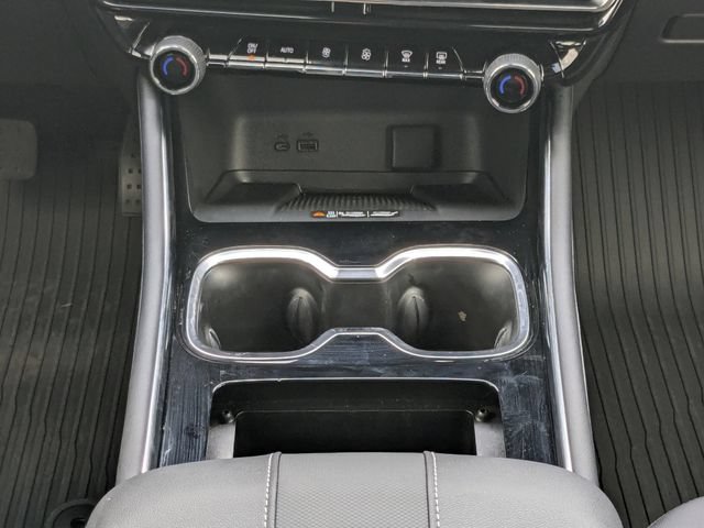 Used 2026 Chevrolet Traverse Z71 w/ Enhanced Driving Package AWD/4WD image 25