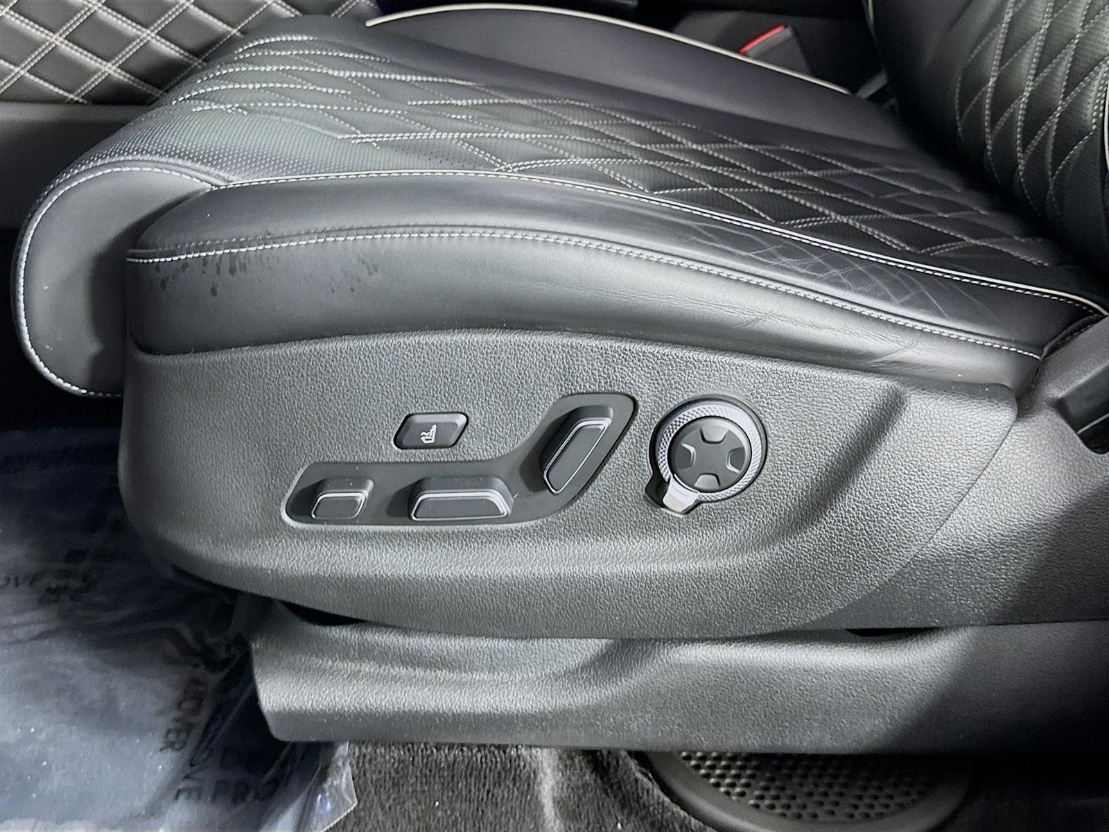 Certified 2024 Genesis GV80 3.5T w/ Prestige Package image 22