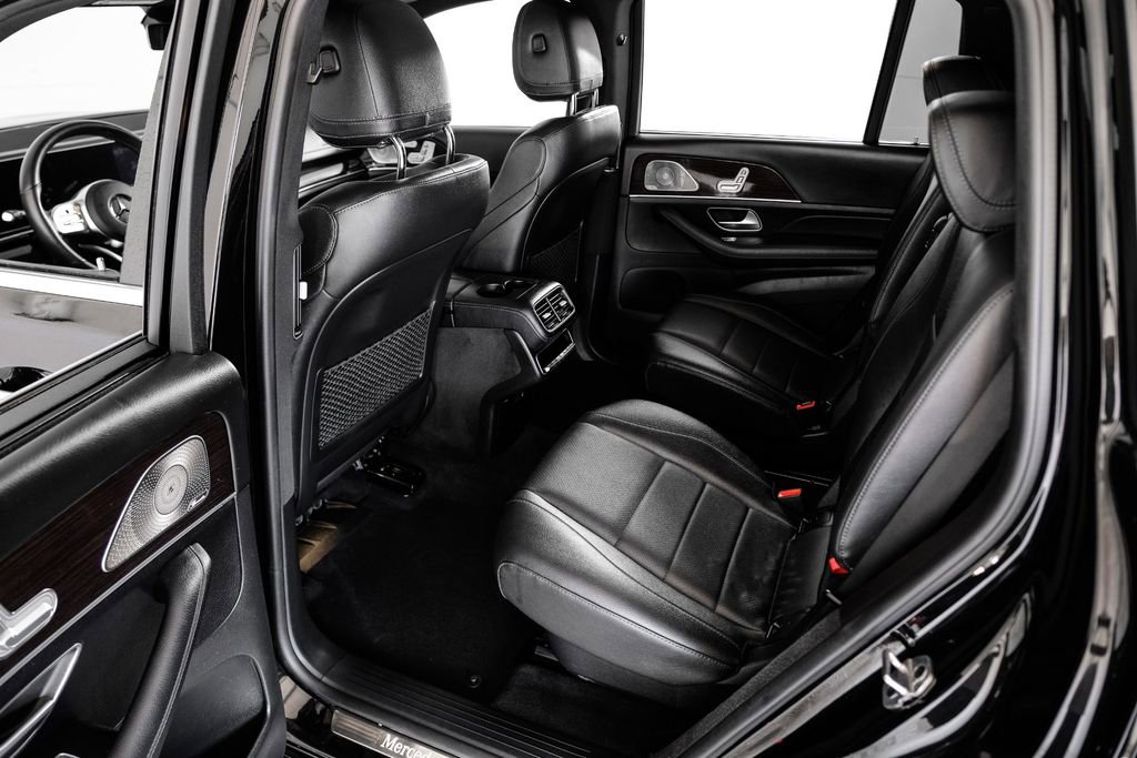 Used 2023 Mercedes-Benz GLS 450 4MATIC w/ AMG Line Exterior image 42