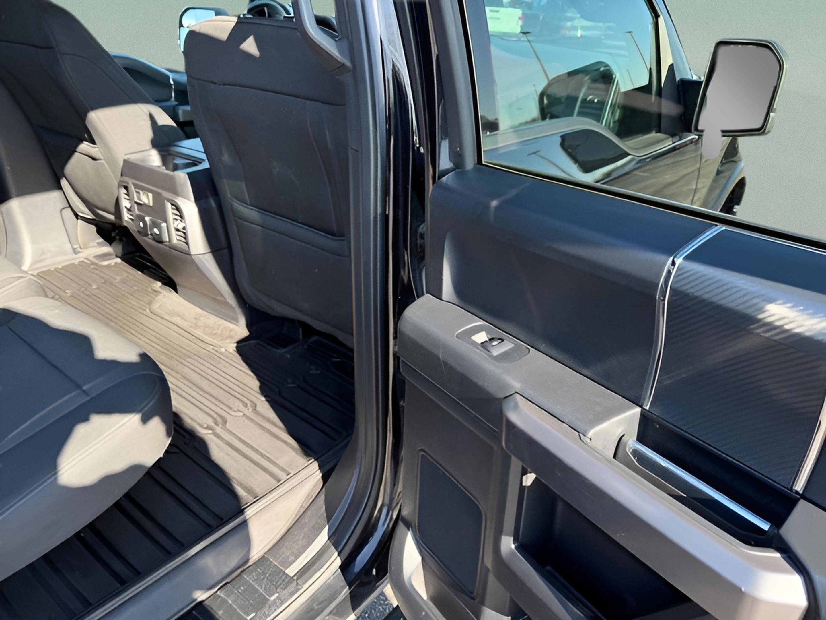 Used 2020 Ford F150 XLT w/ Equipment Group 302A Luxury AWD/4WD image 11