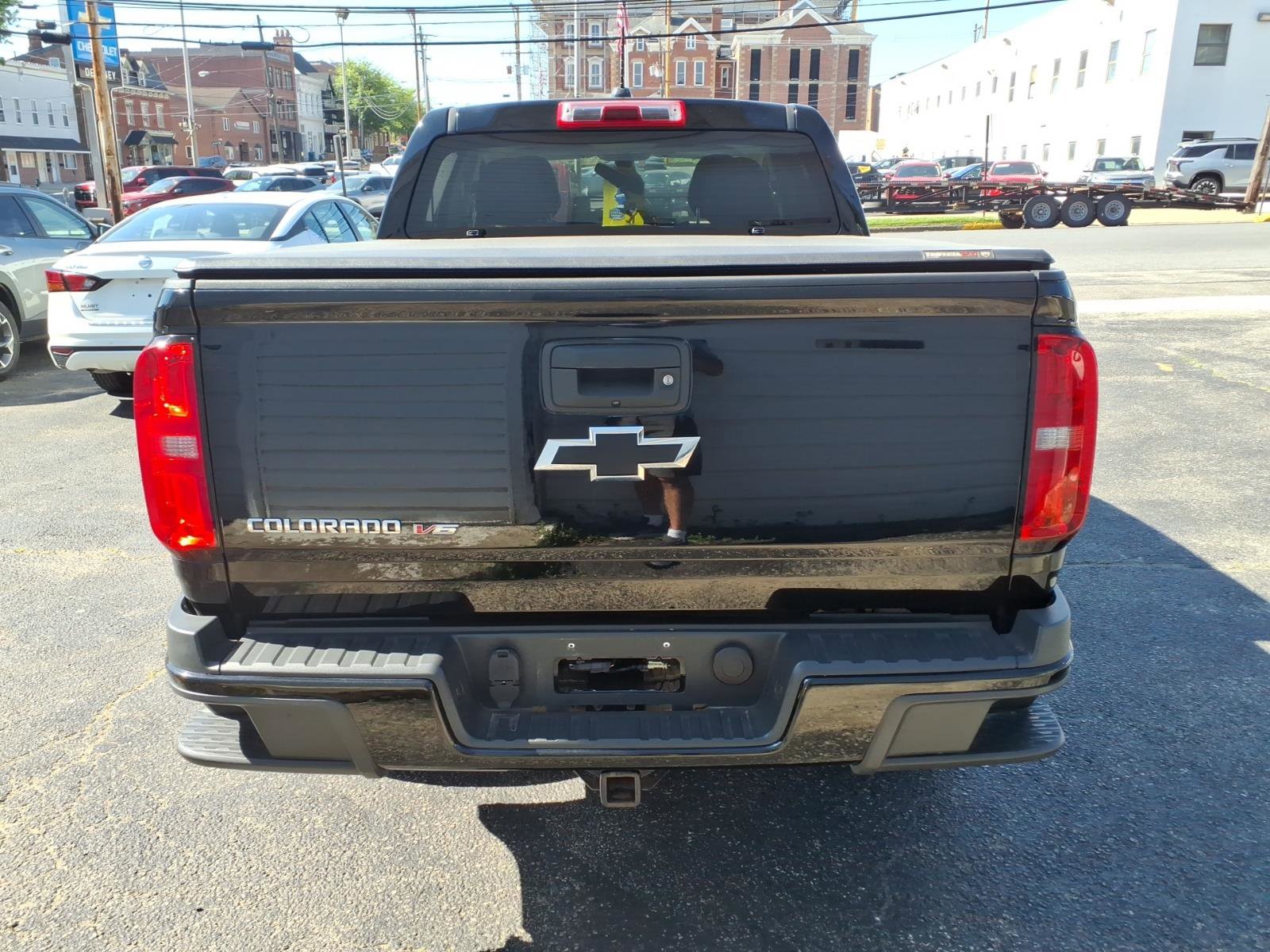 Used 2020 Chevrolet Colorado W/T w/ Custom Special Edition AWD/4WD image 6