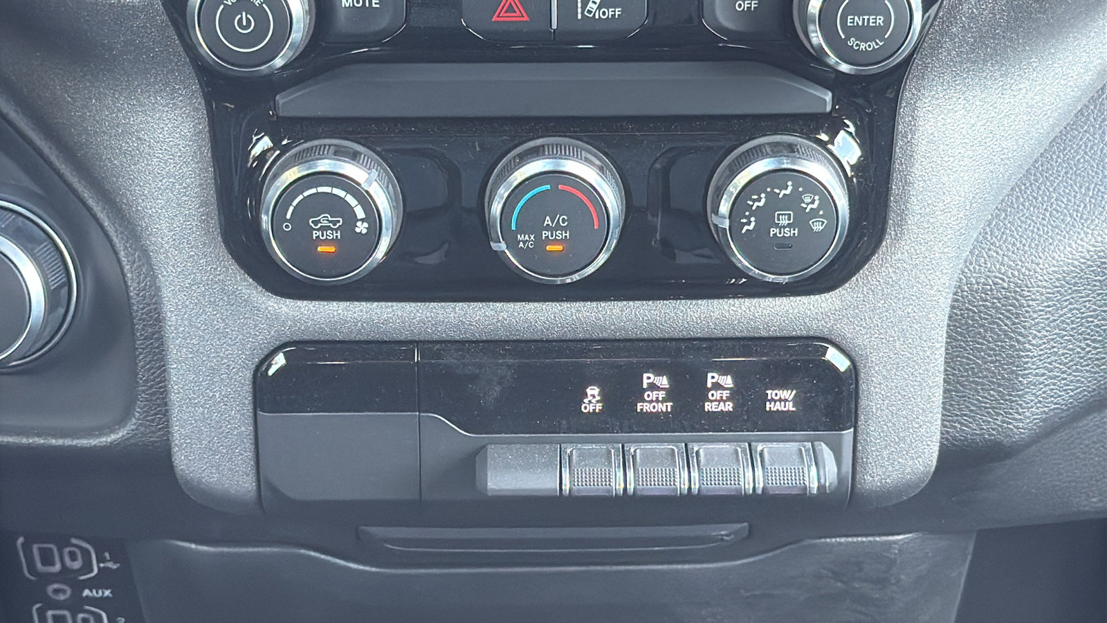 Certified 2025 RAM 1500 Tradesman image 26
