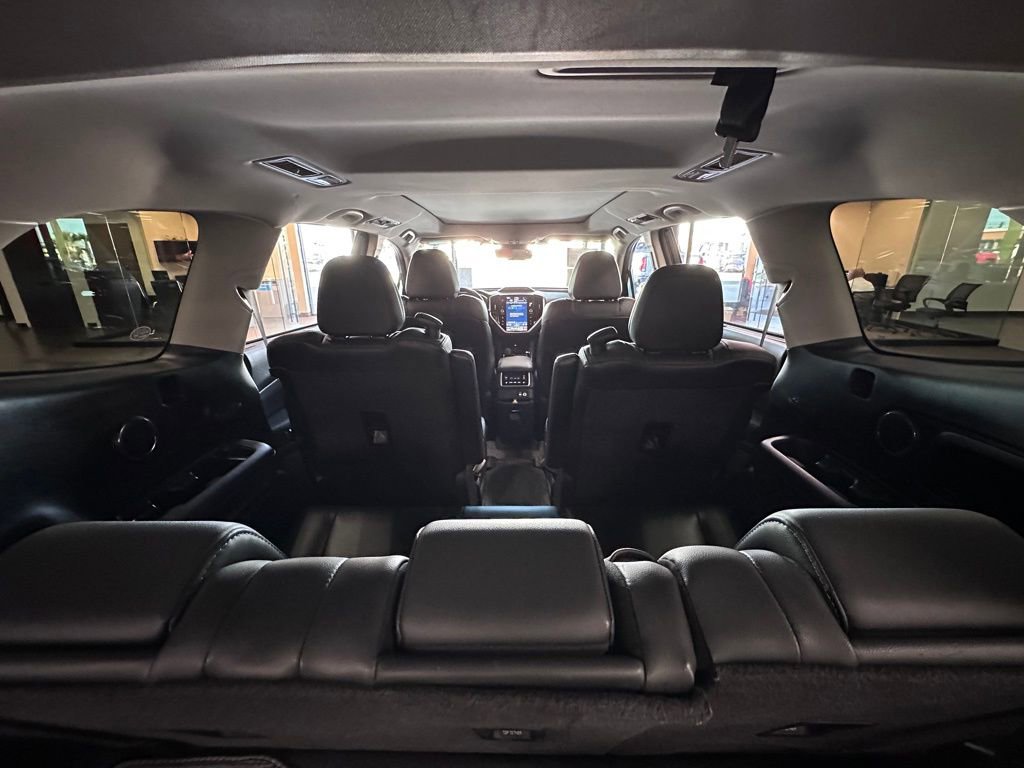 Used 2023 Subaru Ascent Limited w/ Technology Package image 29