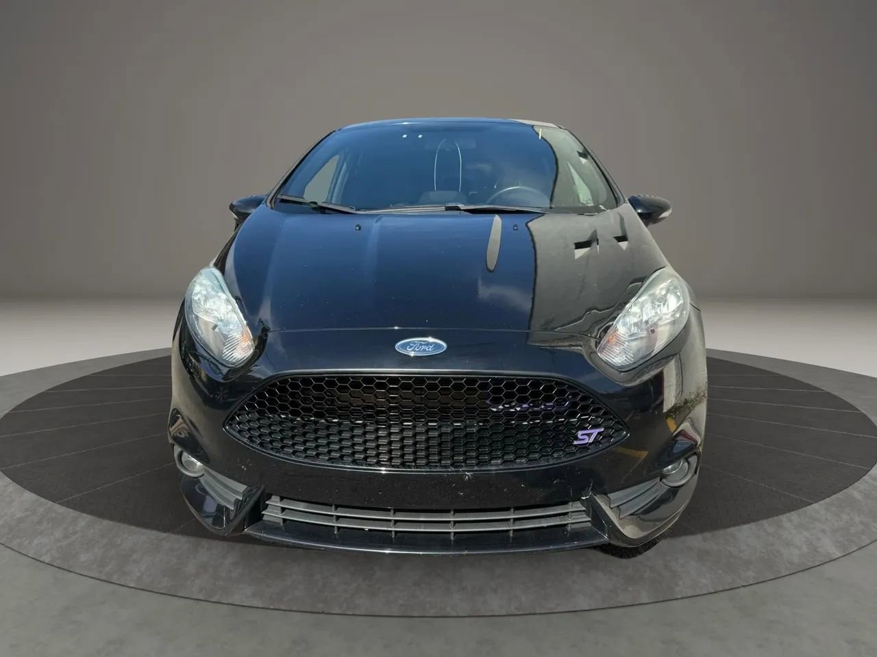 Used 2018 Ford Fiesta ST image 2