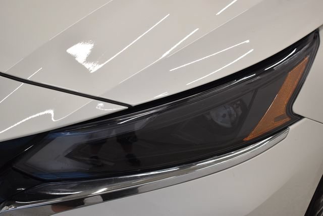Used 2025 Nissan Altima 2.5 SV FWD image 15