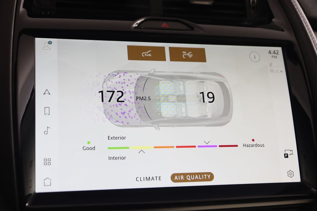 Used 2022 Jaguar E-PACE SE AWD/4WD image 10