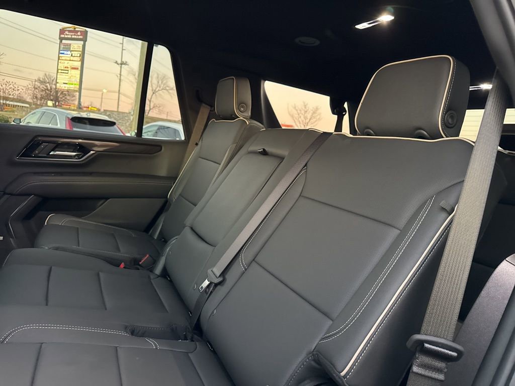 New 2026 GMC Yukon Elevation image 31