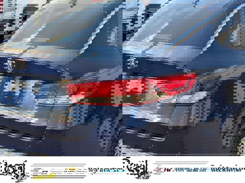 Used 2018 Kia Optima LX w/ 17" Alloy Wheels Package image 7