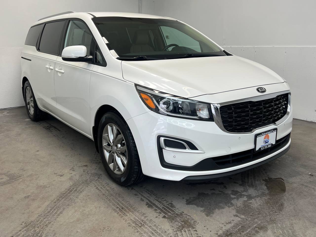 Used 2019 Kia Sedona EX image 3