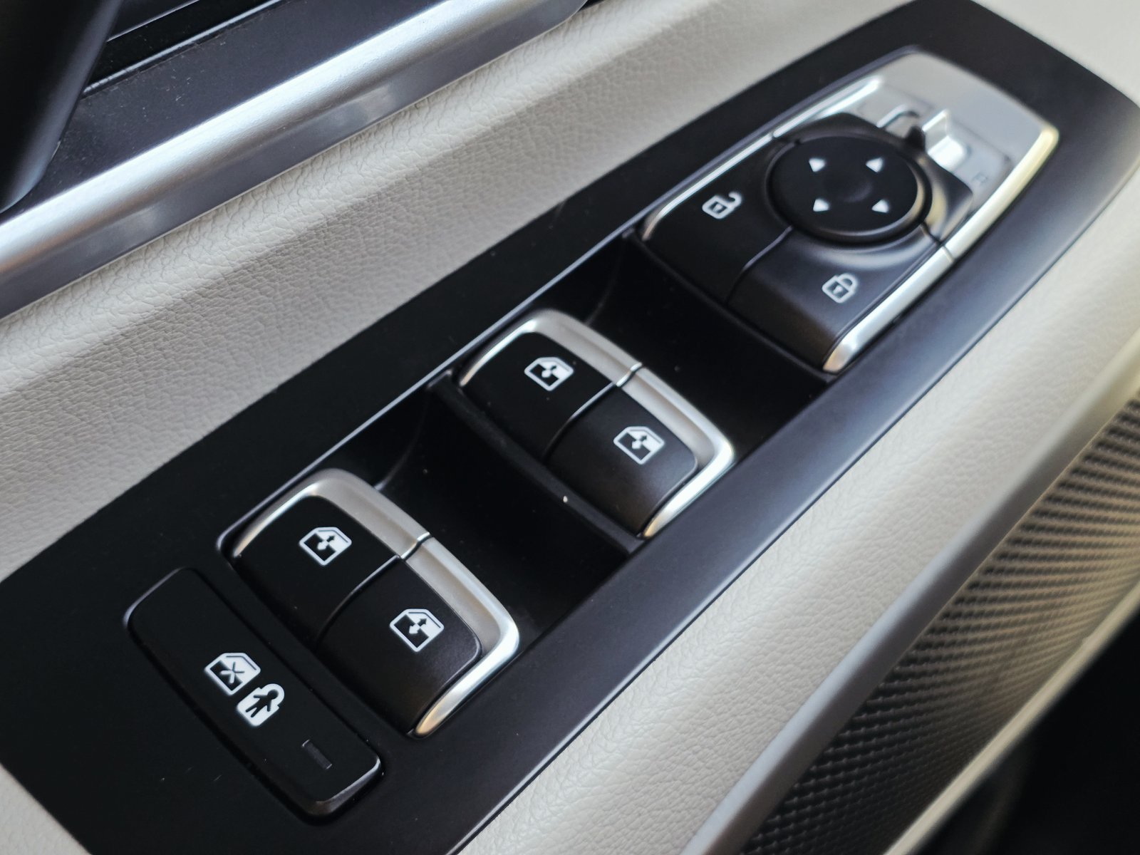 Used 2020 Kia Telluride S FWD image 29