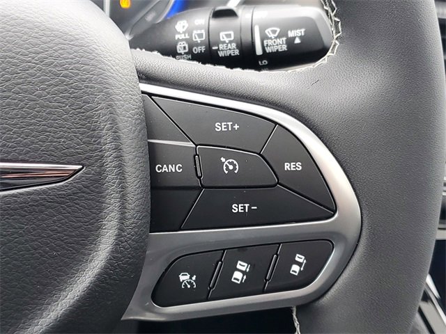 New 2026 Chrysler Pacifica Select image 22