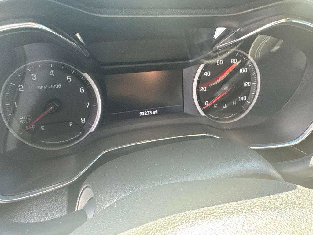 Used 2021 Chevrolet TrailBlazer ACTIV w/ Technology Package FWD image 9
