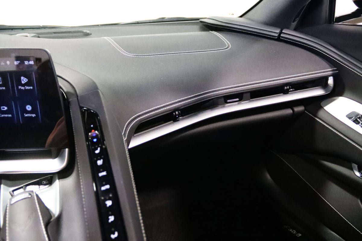 Used 2025 Chevrolet Corvette Z06 RWD image 55