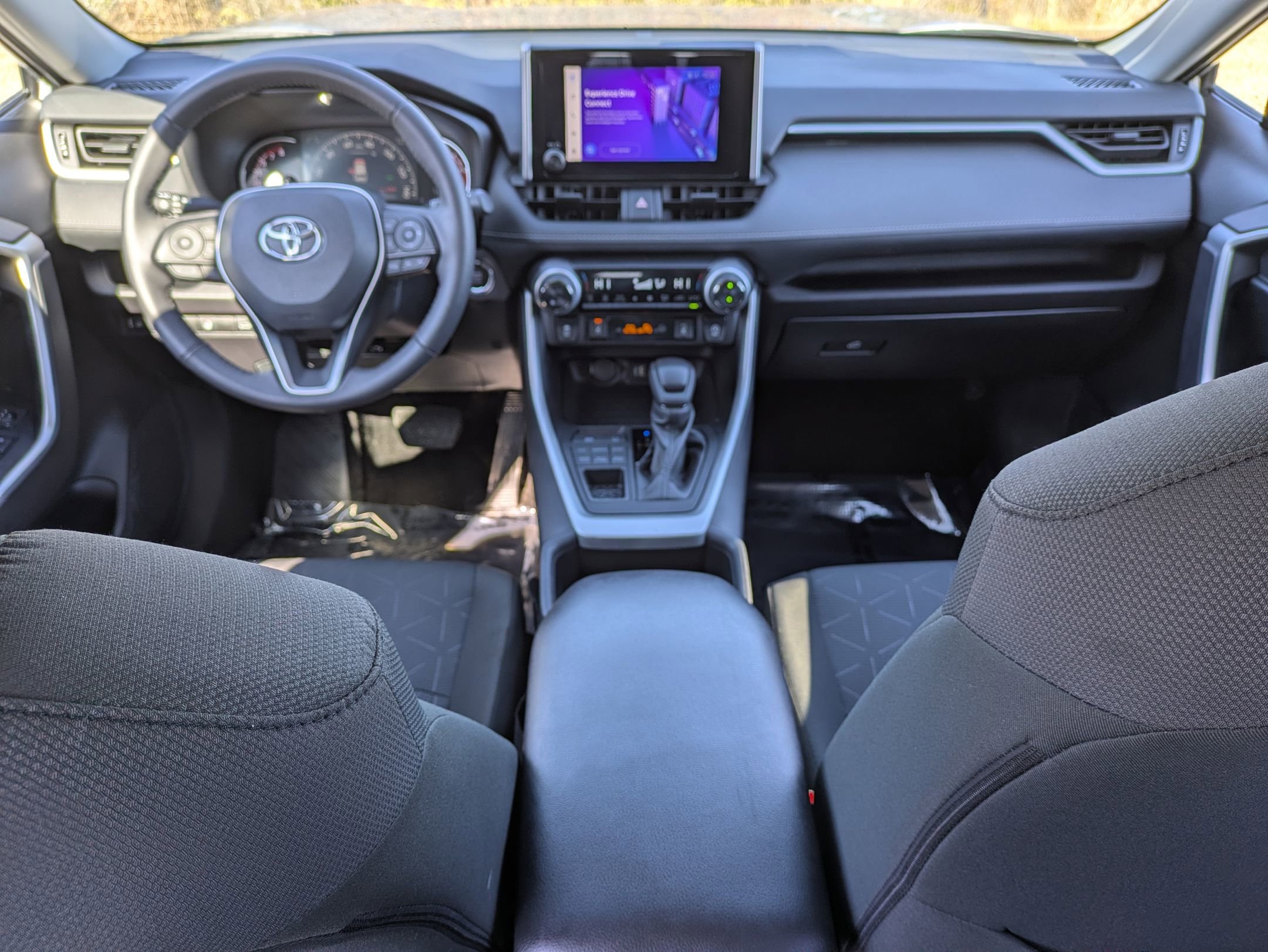 Used 2024 Toyota RAV4 XLE w/ Convenience Package image 23