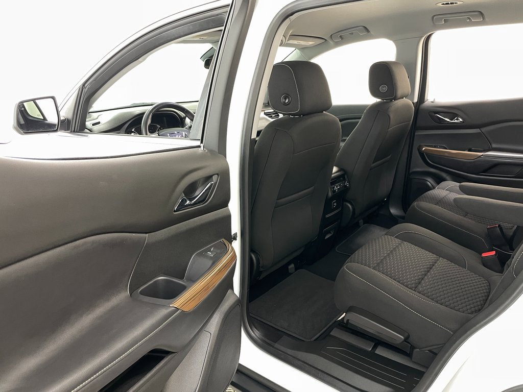 Used 2019 GMC Acadia SLE w/ Driver Alert Package I image 43