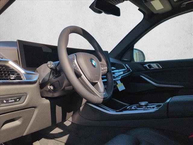 New 2026 BMW X5 xDrive40i w/ Climate Comfort Package AWD/4WD image 3