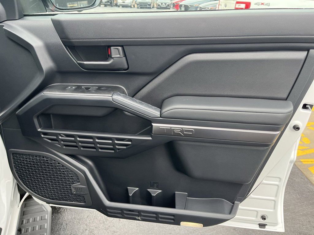 Used 2025 Toyota 4Runner TRD Off-Road Premium image 34