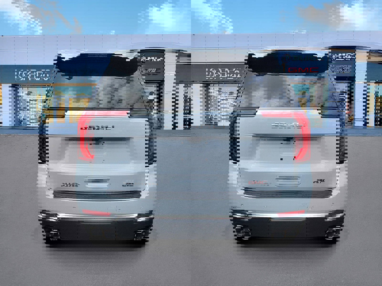 New 2026 GMC Yukon XL Denali w/ Denali Reserve Package image 5