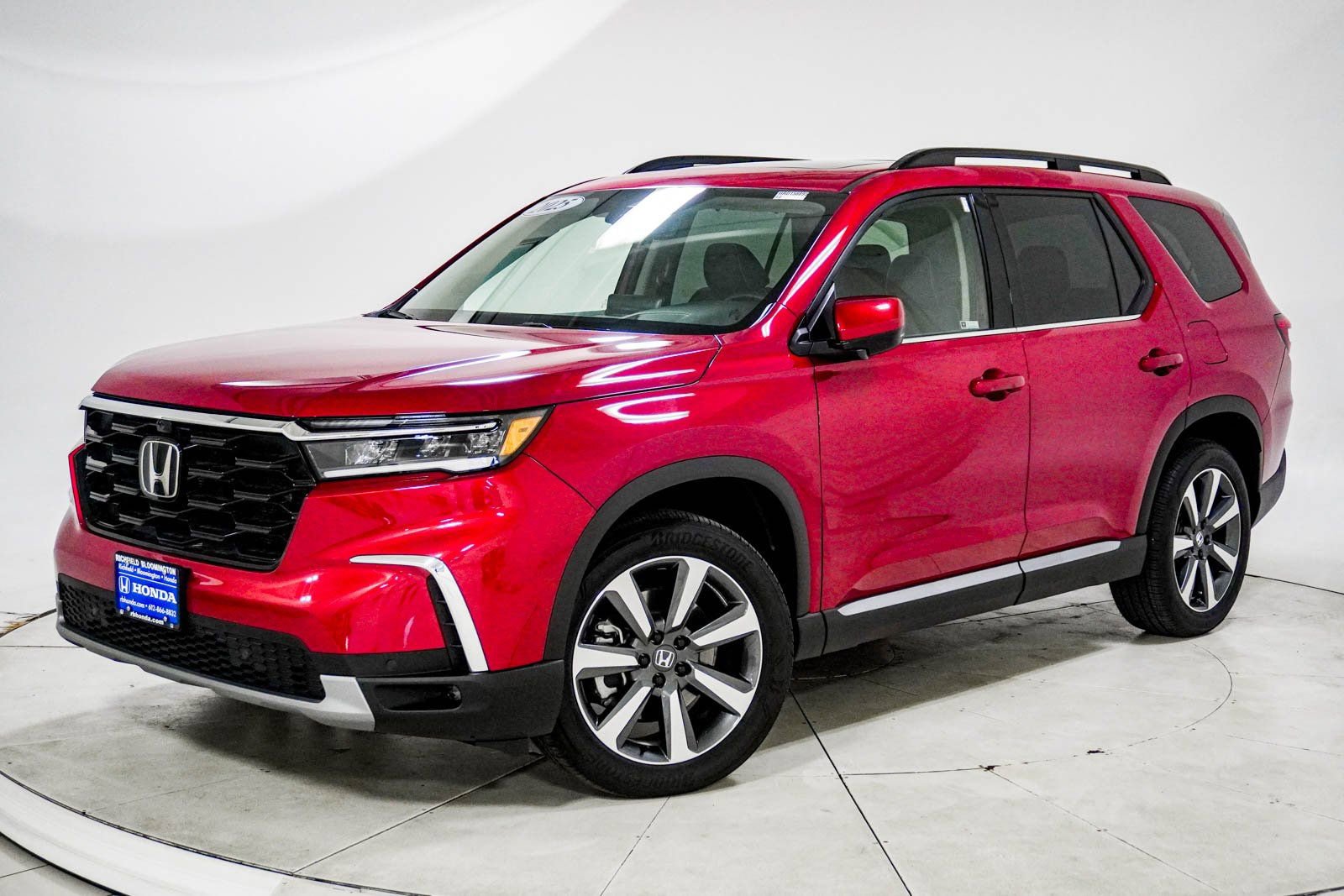 Certified 2025 Honda Pilot Elite image 1