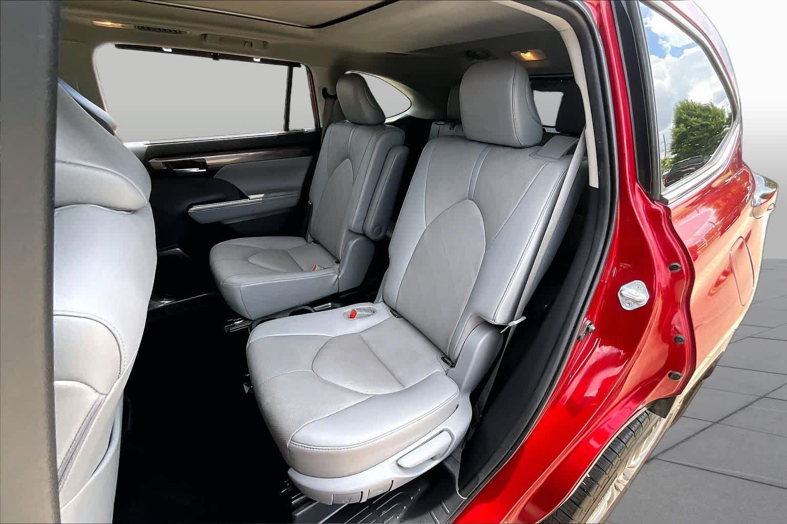 Used 2021 Toyota Highlander Platinum AWD/4WD image 20