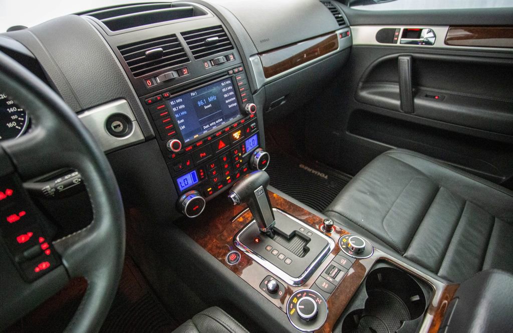 Used 2008 Volkswagen Touareg V10 TDI image 53