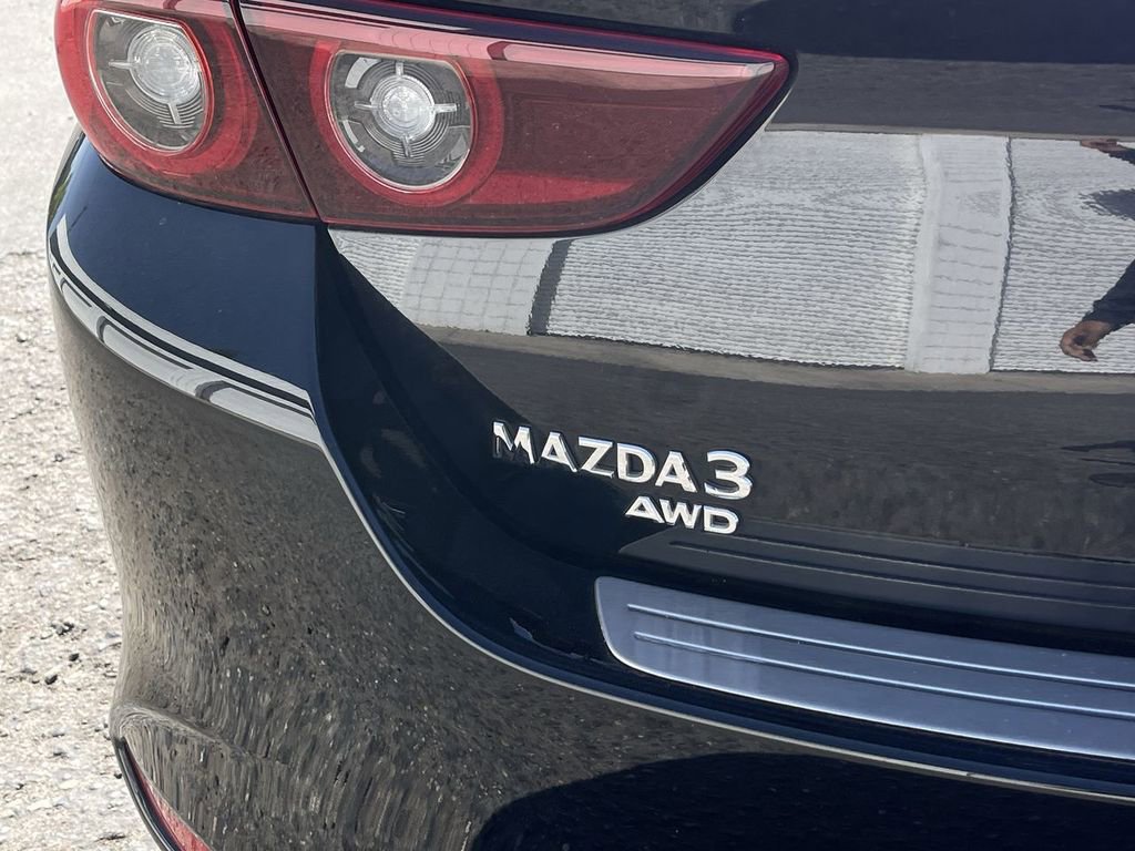 Used 2023 MAZDA MAZDA3 s image 30
