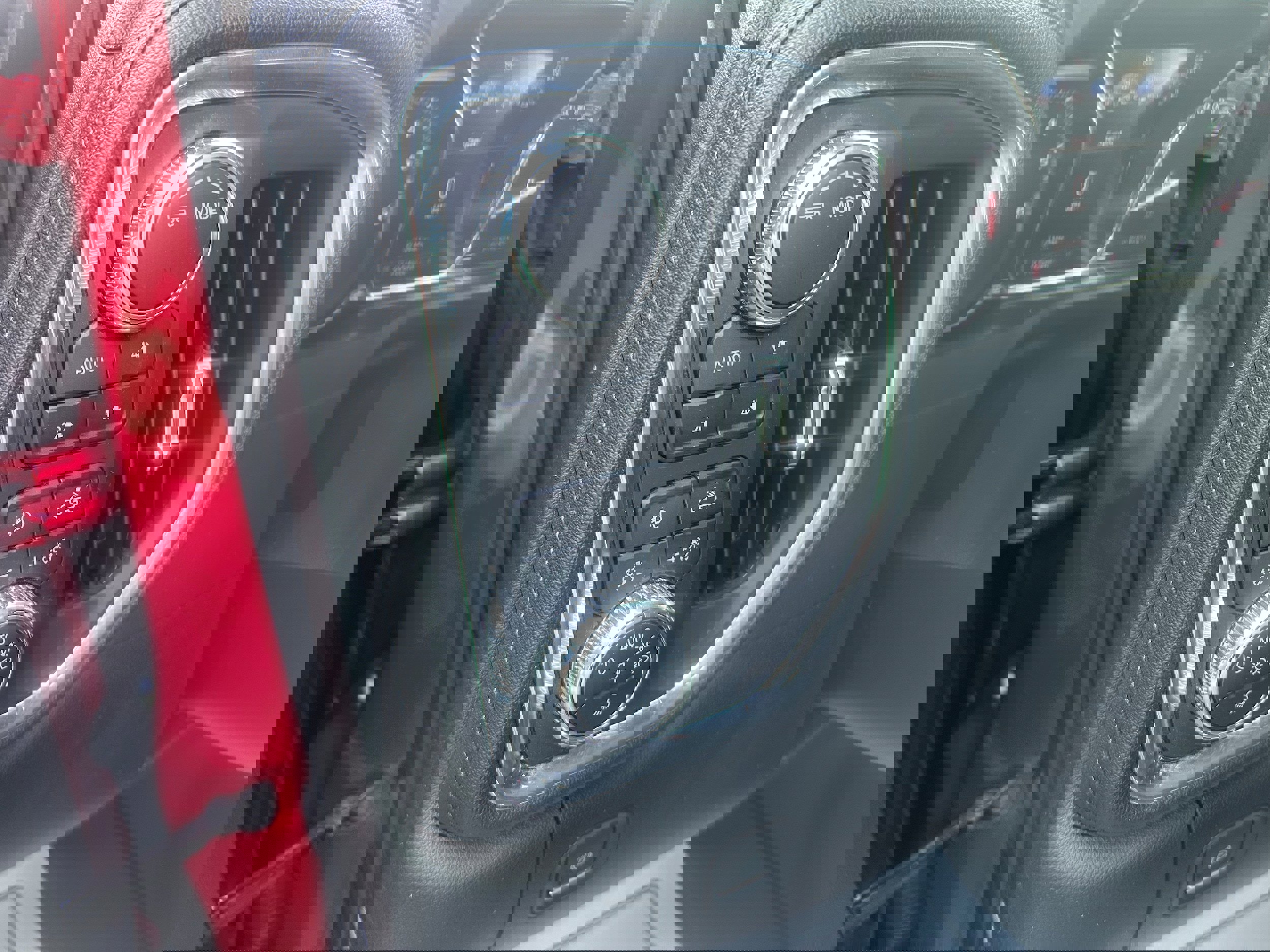 Used 2021 GMC Sierra 1500 Denali w/ Driver Alert Package II image 15