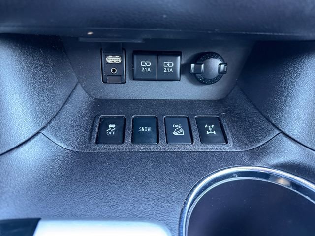 Used 2018 Toyota Highlander XLE image 23