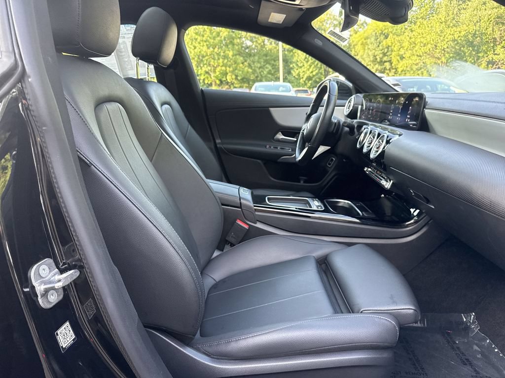 Used 2025 Mercedes-Benz CLA 250 image 26