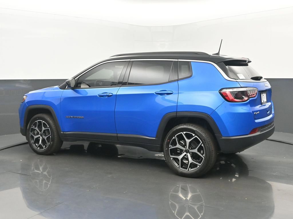 New 2025 Jeep Compass Limited image 3