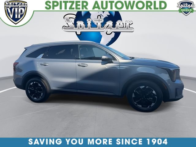 Certified 2025 Kia Sorento S FWD image 10