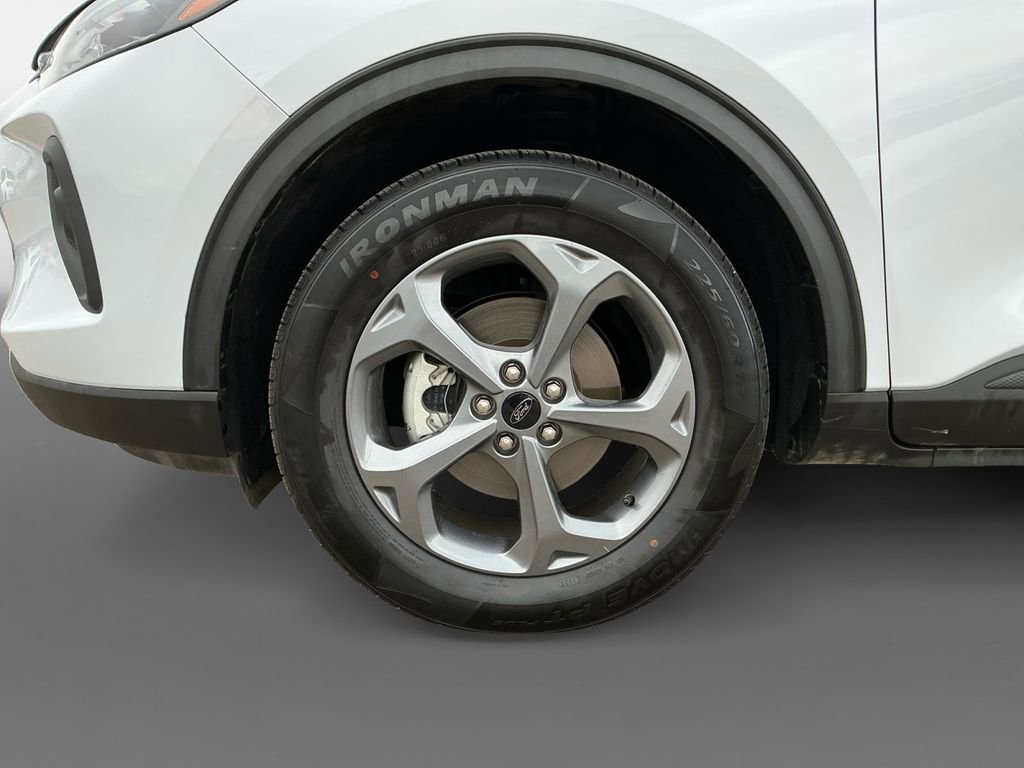 Used 2025 Ford Escape ST-Line Select image 14