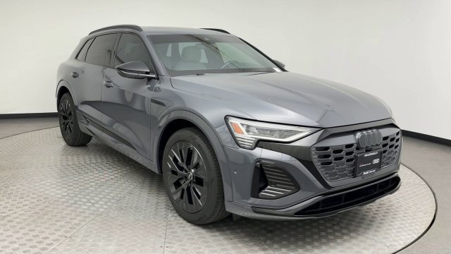 Certified 2024 Audi Q8 e-tron Premium Plus w/ Prestige Package AWD/4WD image 8